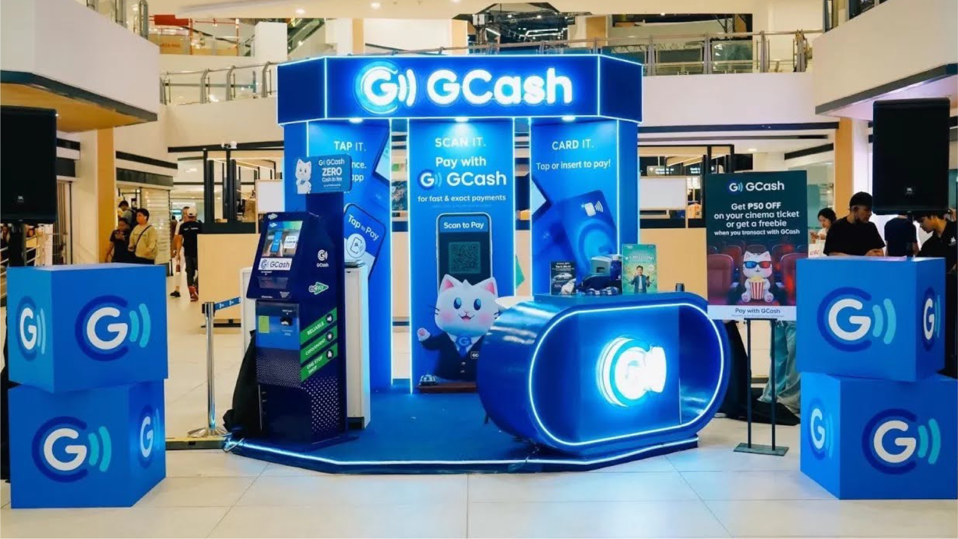 Booth GCash di pusat perbelanjaan sebagai ilustrasi e-wallet tujuan pengiriman uang ke Filipina.