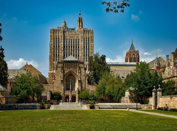 Jurusan Terbaik Di Yale University